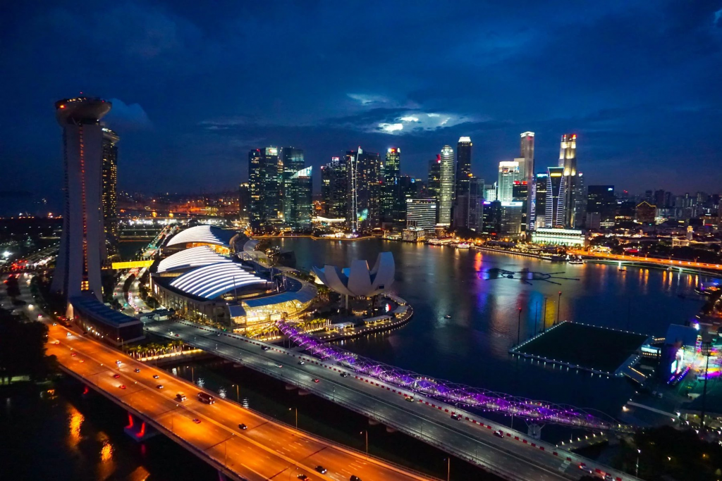 新加坡移民方式众多，为何就业准证(EP)是最简单的选择？