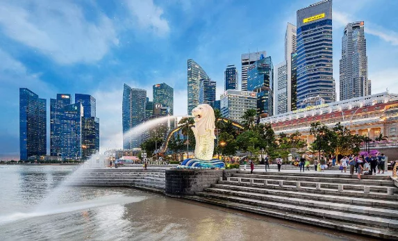 2026 年新加坡 EP 准证申请的最低月薪门槛是多少？